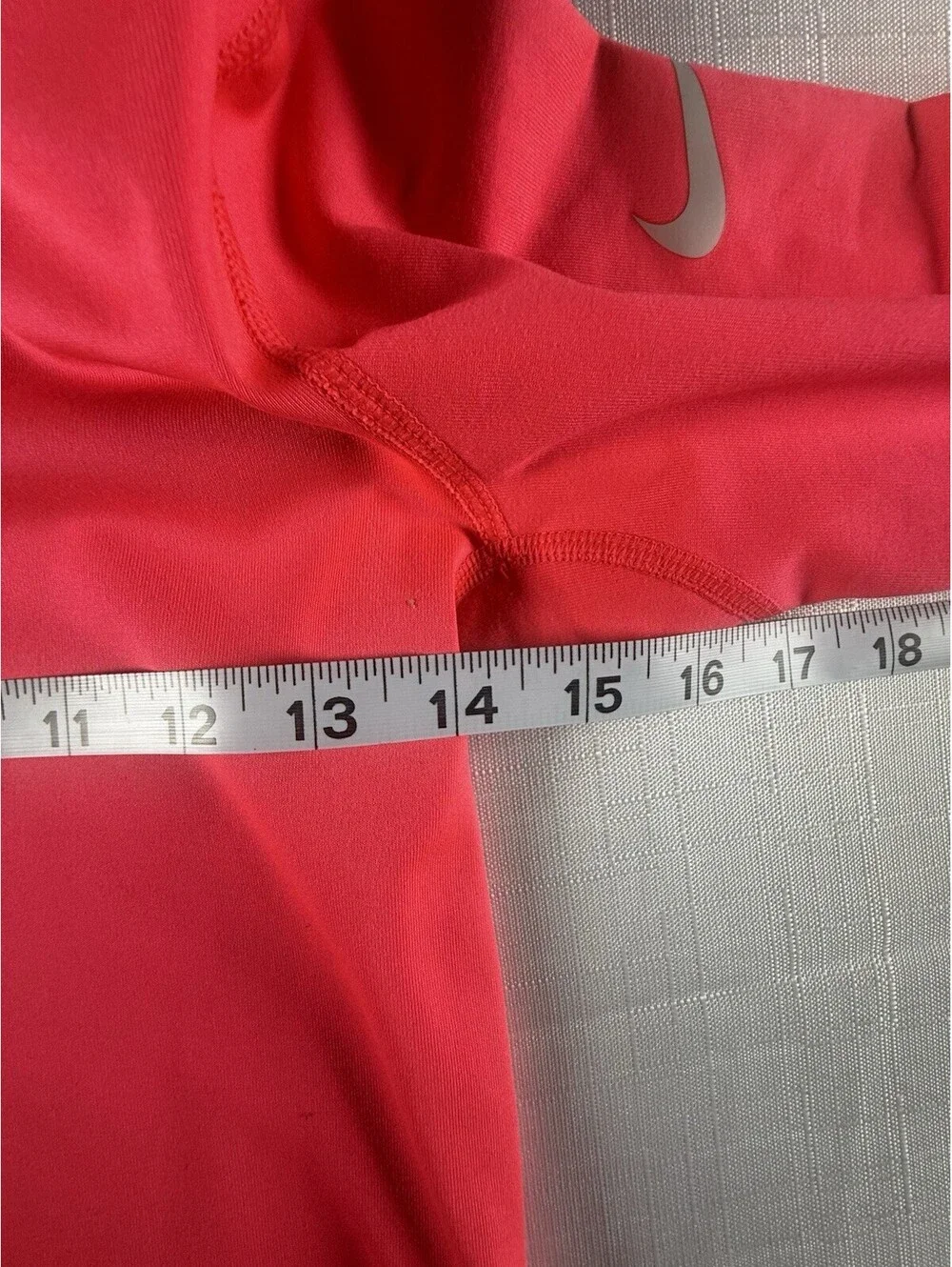 Nike Pro Dri-FIT Hoodie Women’s Small Pink Pullover Running Training Activewear